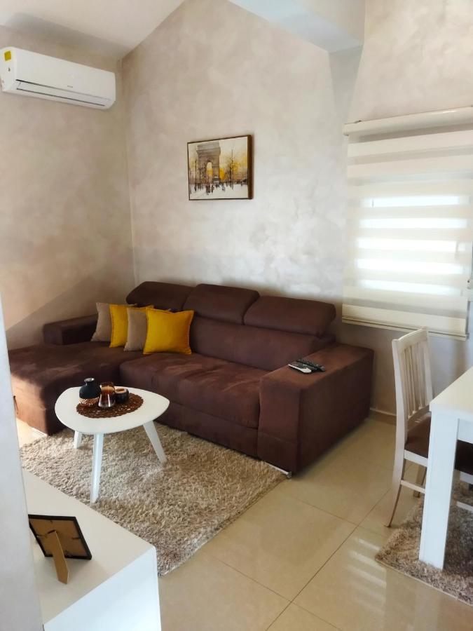 Apartmani Stijepovic พอดโกริกา ภายนอก รูปภาพ