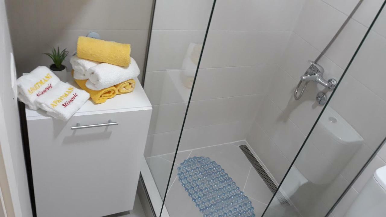 Apartmani Stijepovic พอดโกริกา ภายนอก รูปภาพ