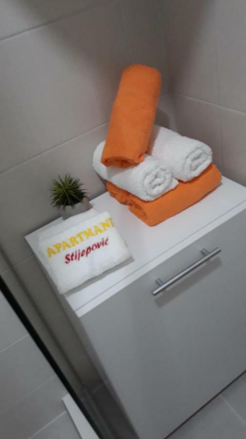 Apartmani Stijepovic พอดโกริกา ภายนอก รูปภาพ