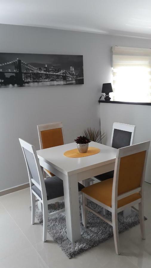 Apartmani Stijepovic พอดโกริกา ภายนอก รูปภาพ